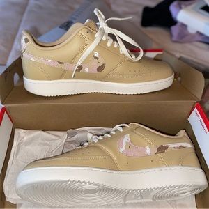 Nike Court Vision Low - sesame